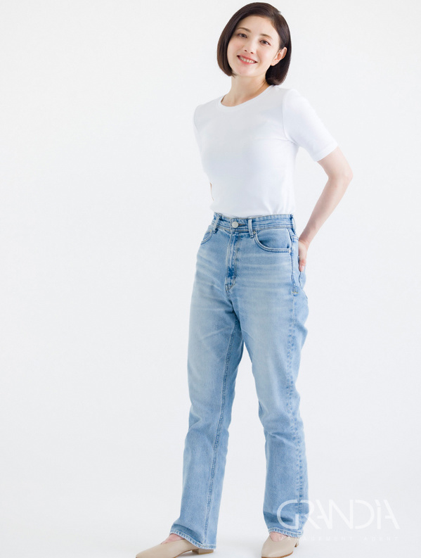 明河　尚美 Naomi Akegawa Female Fashion Model モデル事務所 GRANDIA 東京都港区赤坂