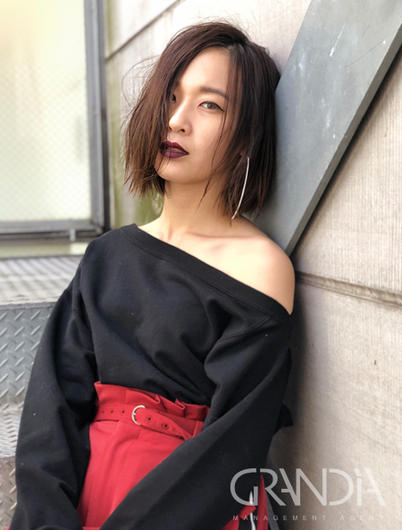 政岡まさみ　Masaoka Manai Female Fashion Model モデル事務所 GRANDIA 東京都港区赤坂
