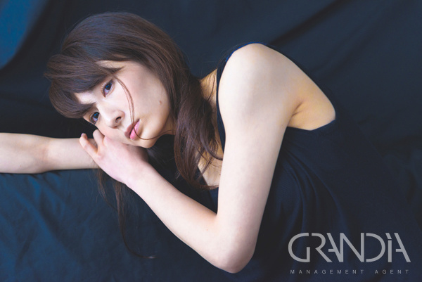 鈴木 菜月 Natsuki Suduki Female Fashion Model モデル事務所 GRANDIA 東京都港区赤坂